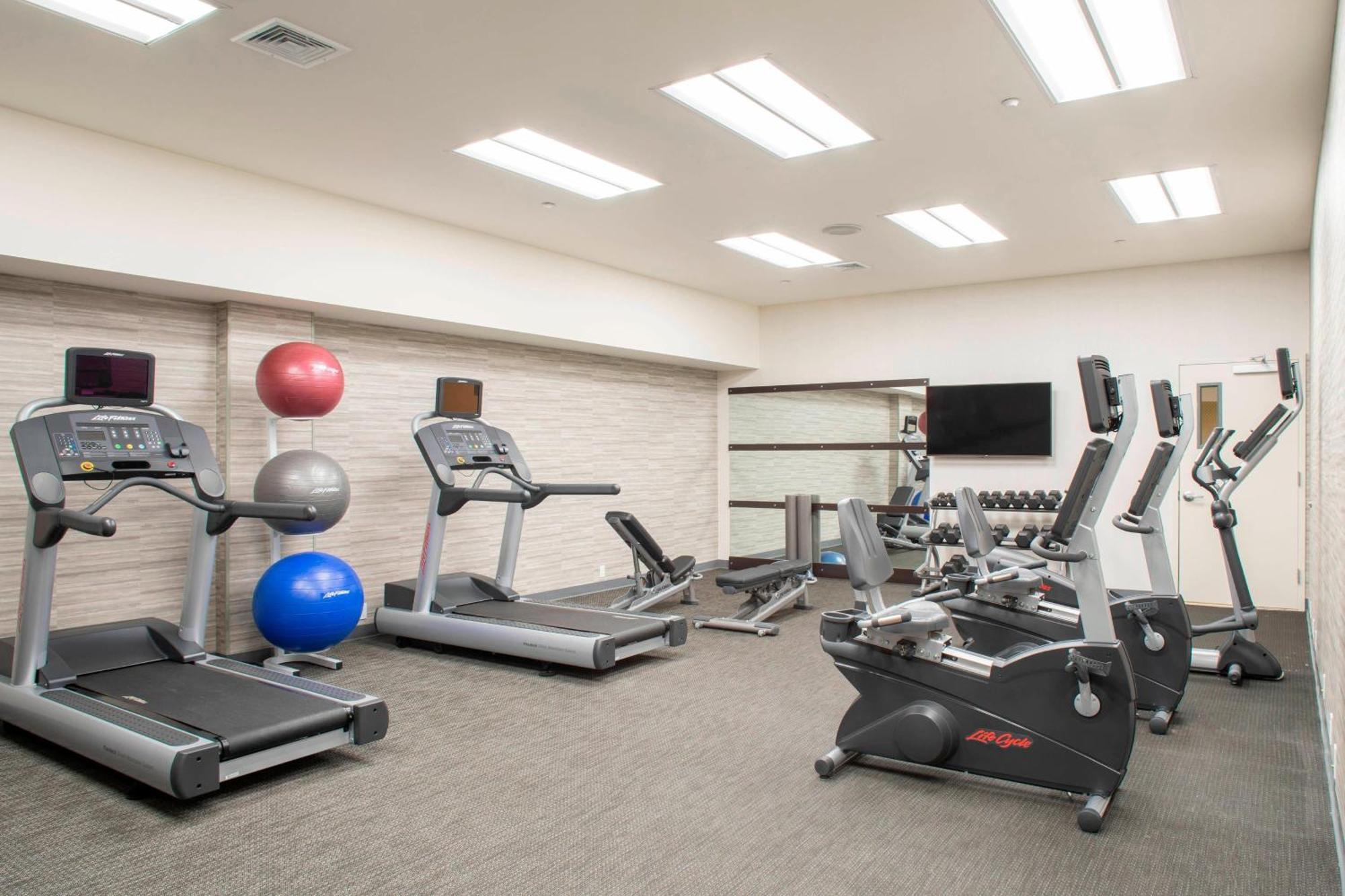 Courtyard By Marriott Queens/fresh Meadows Nova York